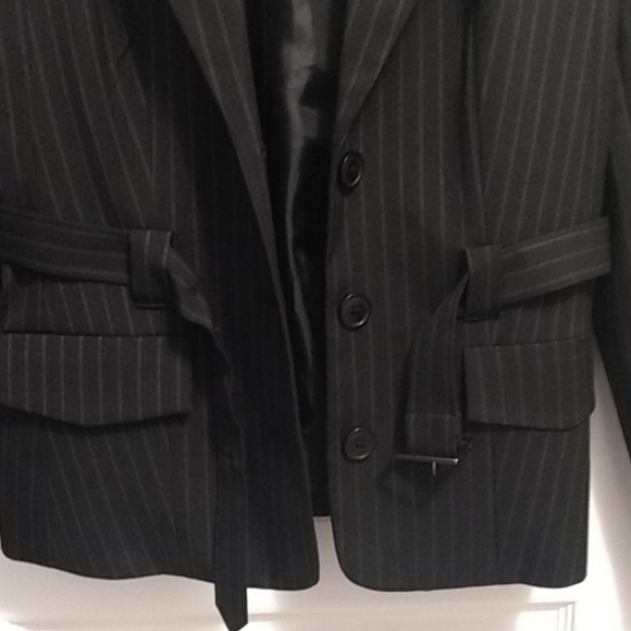 Black stripe blazer with belt -  US6 - NWOT - Picture 3 of 5